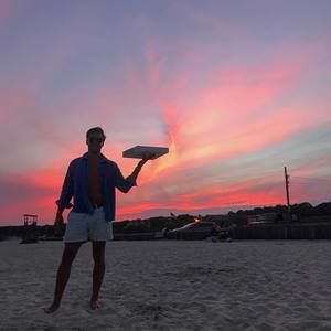 Meet your Posher, Christian